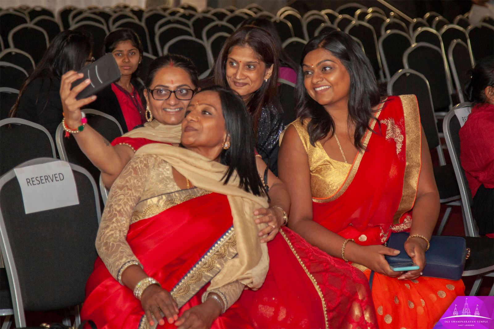 ©1987-2017 SKS Swaminarayan Temple East London